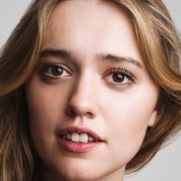 Aimée-Lou Wood Desnuda