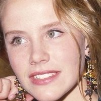 Amanda Peterson Desnuda