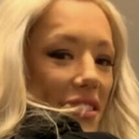 Amelia Elsa Robbins Desnuda