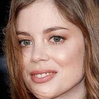 Charlotte Hope Desnuda