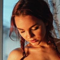 Ekaterina Sherzhukova Desnuda
