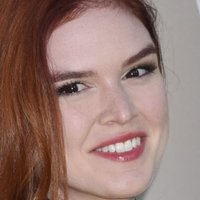 Emily Tyra Desnuda