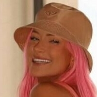 emmybre_free Desnuda