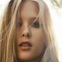 Gianne Albertoni Desnuda