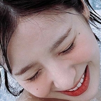 HeeJin (ARTMS / LOONA) Desnuda