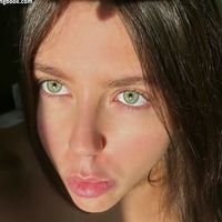 jn.slv Desnuda