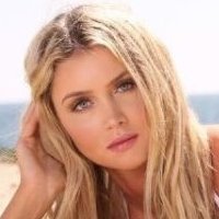 Kerrie McMahon Desnuda