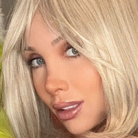 Kiki Daniels Desnuda