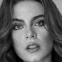 Laura Francine Desnuda