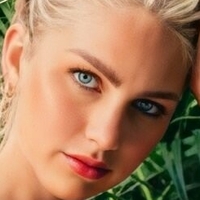 Madison Louch Desnuda