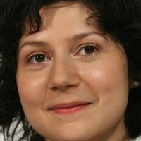 Martha Issova Desnuda