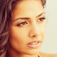 Nosheen Phoenix Desnuda
