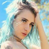 Pearl Sage - Hairy Queen Desnuda