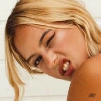 Sandri Oliveira Desnuda