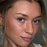 Sara Brooks Desnuda