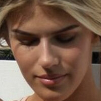 Sophie Schnur Desnuda