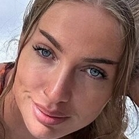 Theaspen London Desnuda