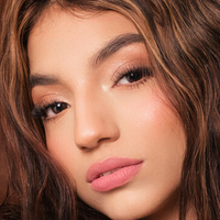 Vale Echevarri Desnuda